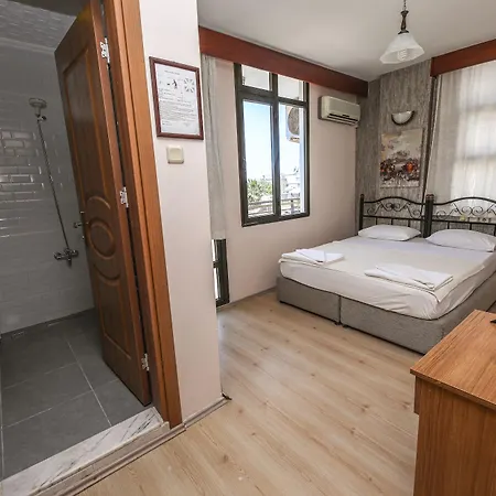 Delta Hotel 3*